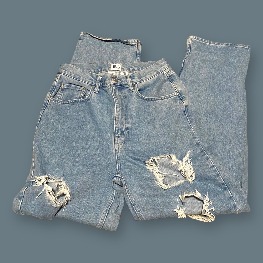 BDG HIGH-RISE BAGGY MOM JEANS